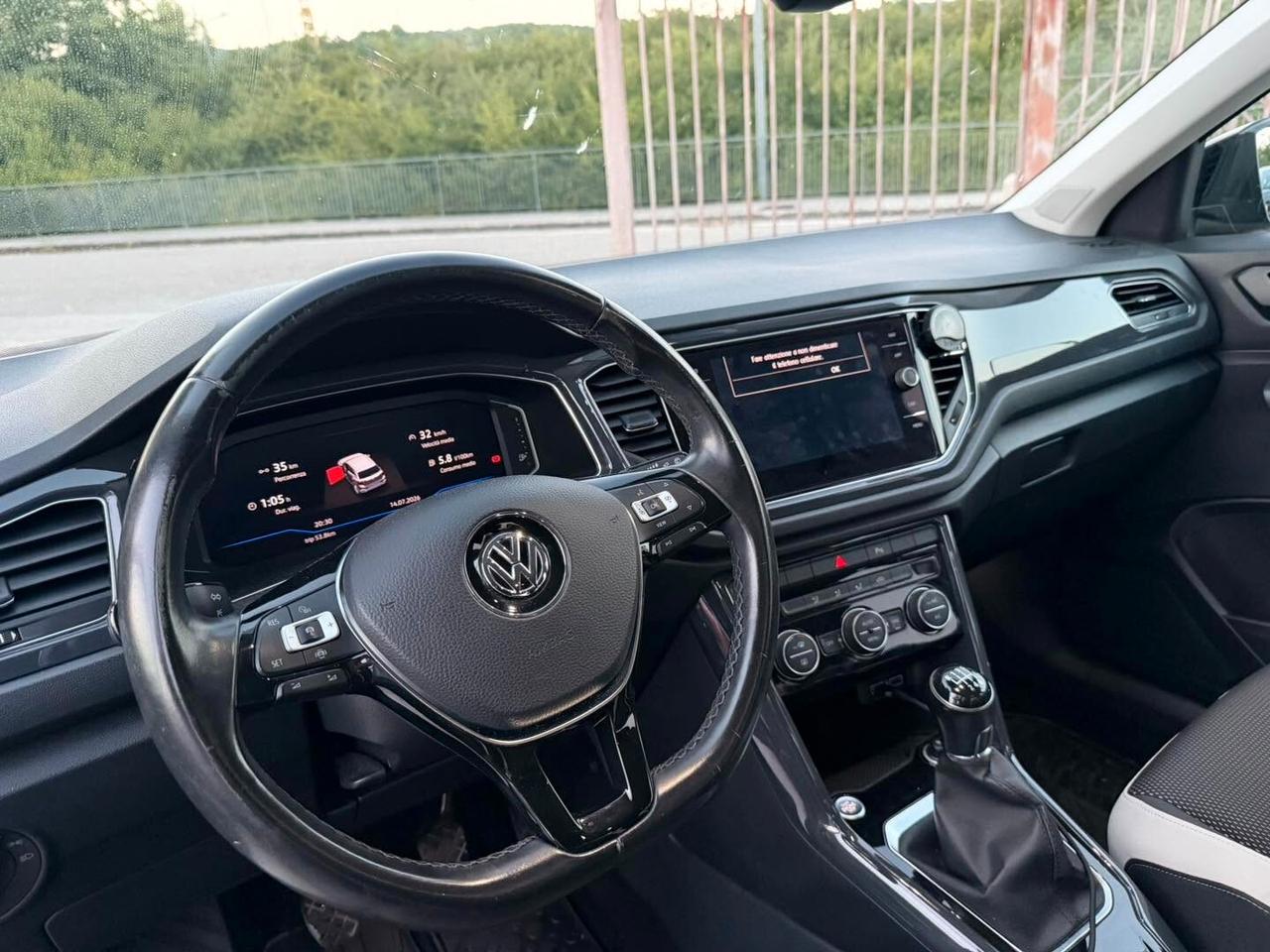 Volkswagen T-Roc 1.6 TDI 116CV 6M FULL OPTIONAL
