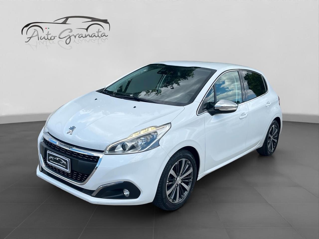 Peugeot 208 1.2 benz. Allure NEOPATENTATI COME NUOVA