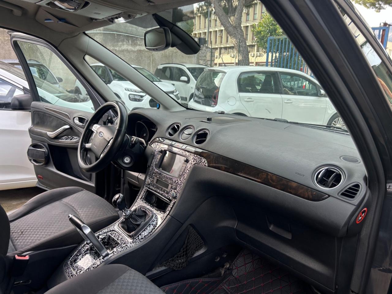 Ford Galaxy 2.0 TDCi 140 CV Ghia DPF