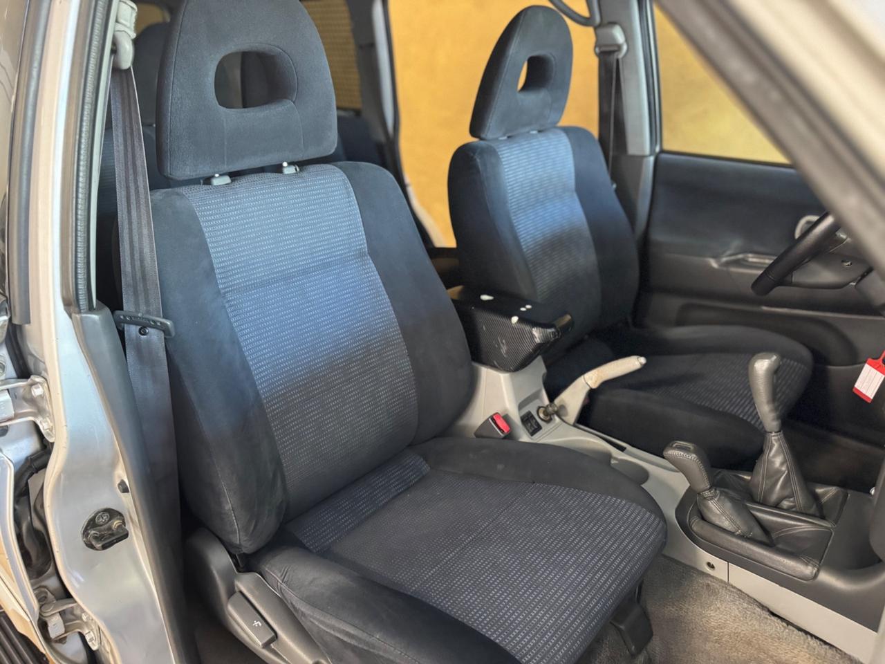 Mitsubishi Pajero Sport 2.5 TDI GLX