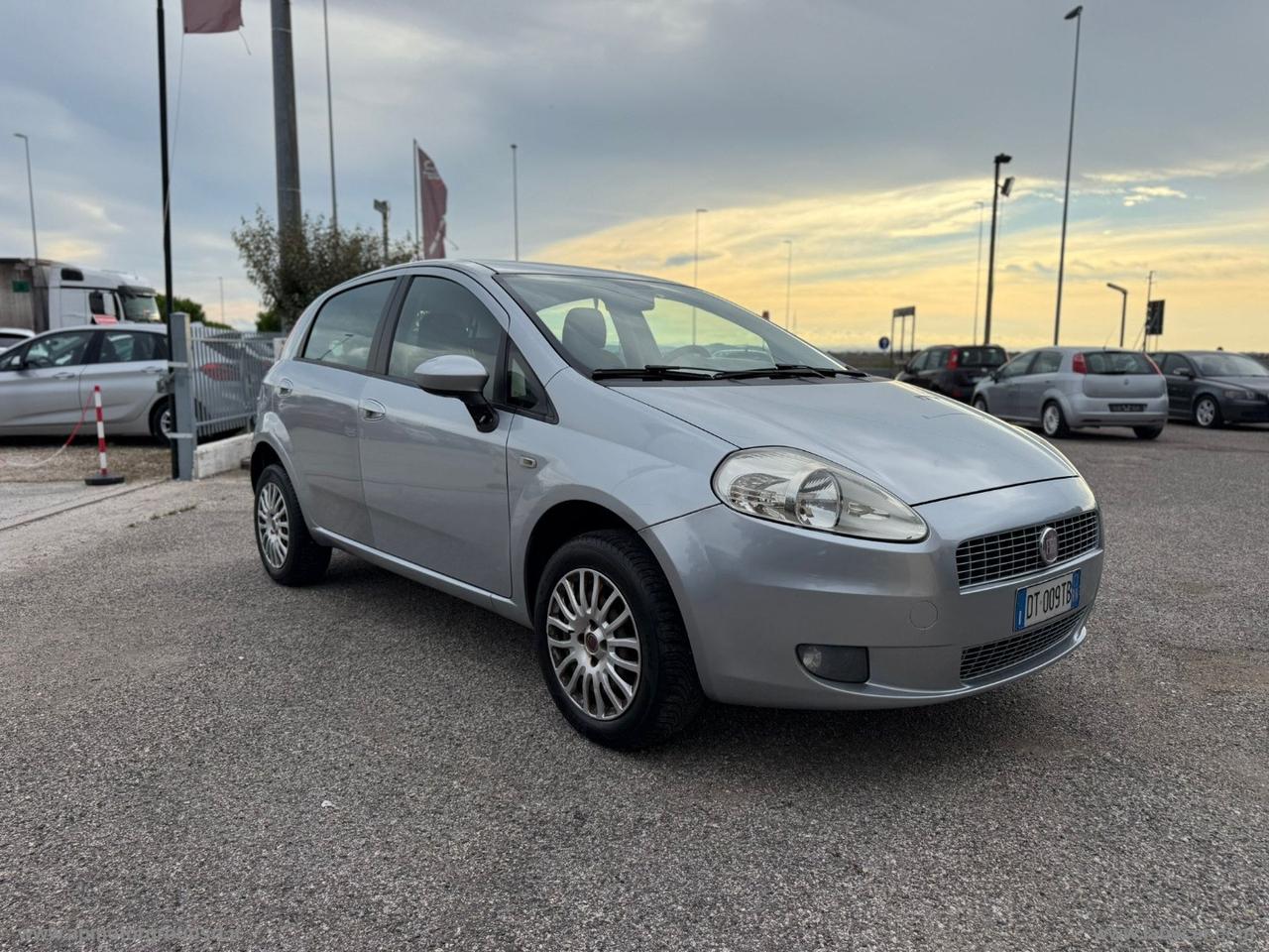 FIAT Grande Punto 1.4 5p. Dynamic Natural P.