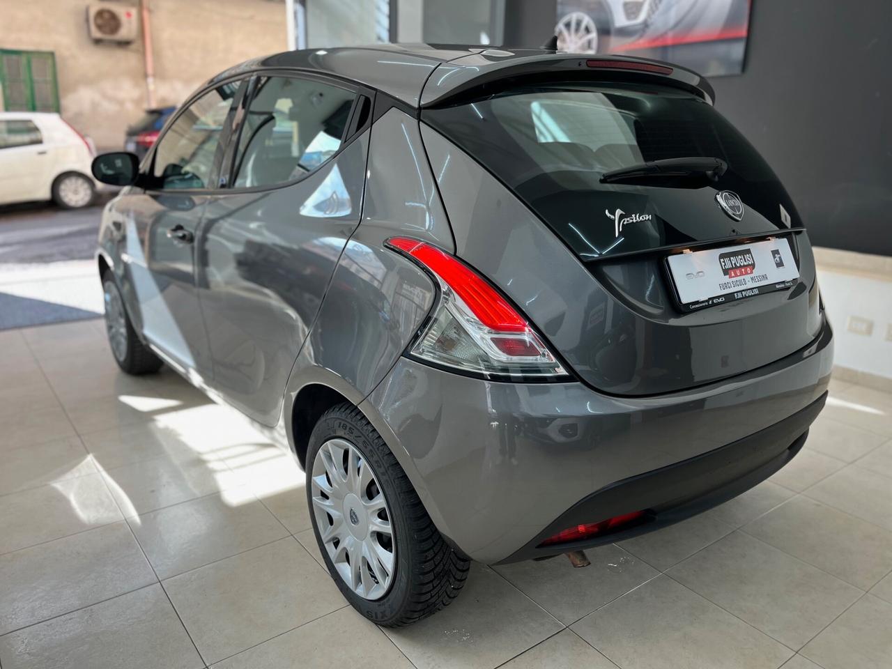 Lancia Ypsilon 1.2 69 CV 5 porte S&S Gold - 2018