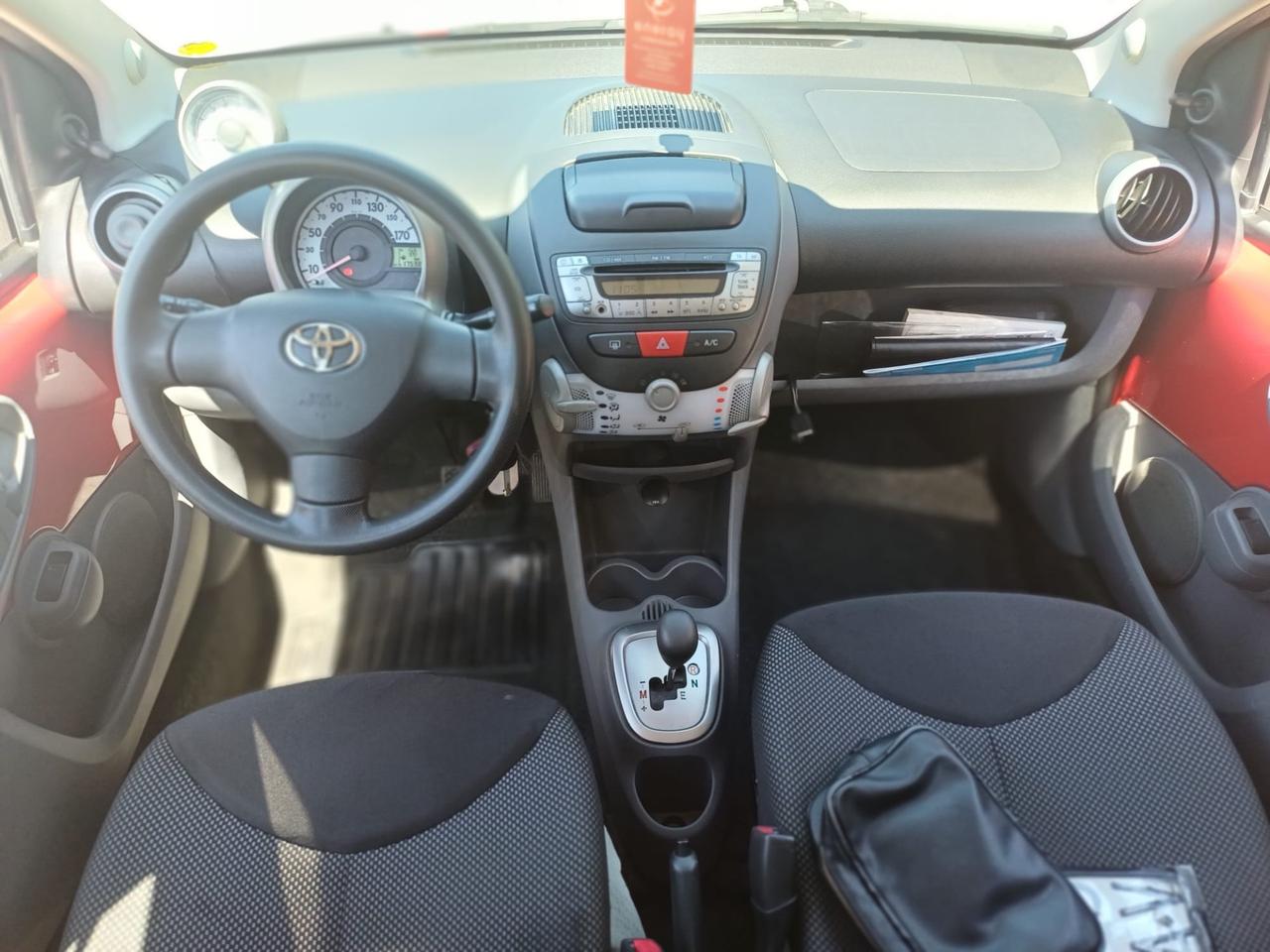 Toyota Aygo 1.0 12V VVT-i 5 porte Deep Ocean Connect MMT