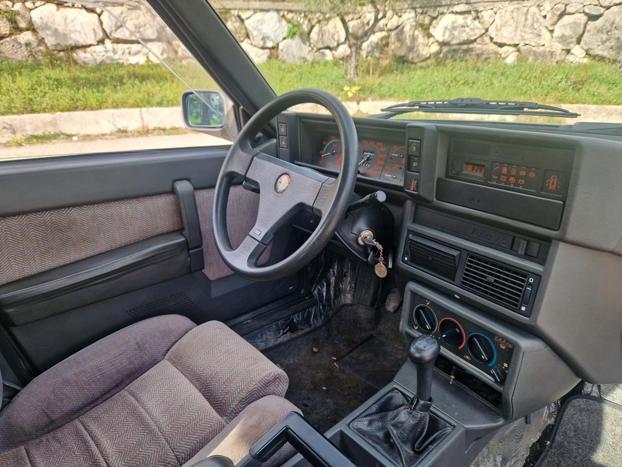 Alfa Romeo 75 2.0i Twin Spark