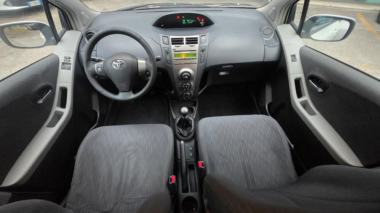 Toyota Yaris 1.3 5 porte Sol