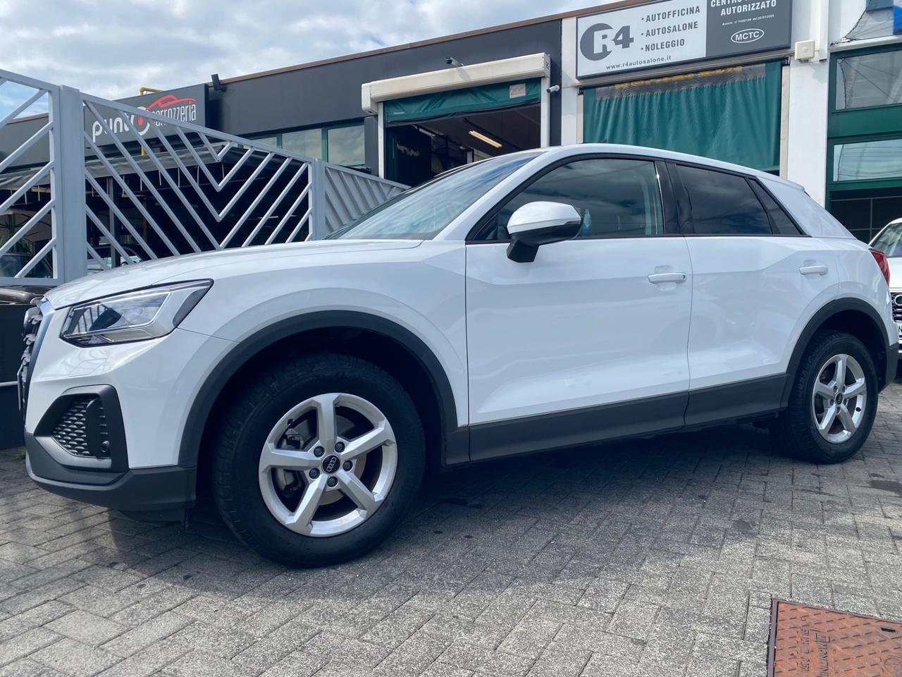 Audi Q2 35 TFSI S tronic Business