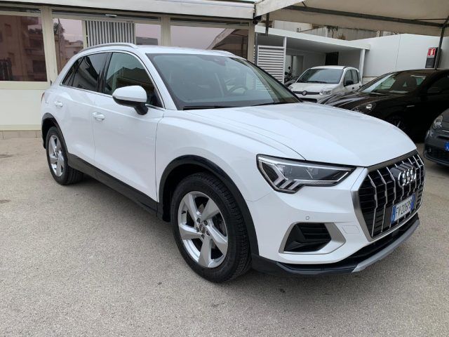 AUDI Q3 1.4 TFSI 150 CV COD S tronic Business