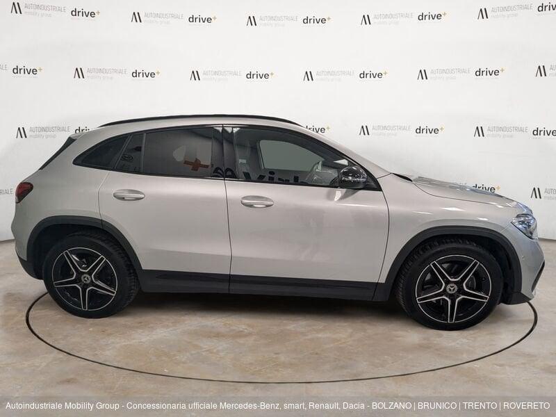 Mercedes-Benz GLA 200 D PREMIUM AUTOMATICO