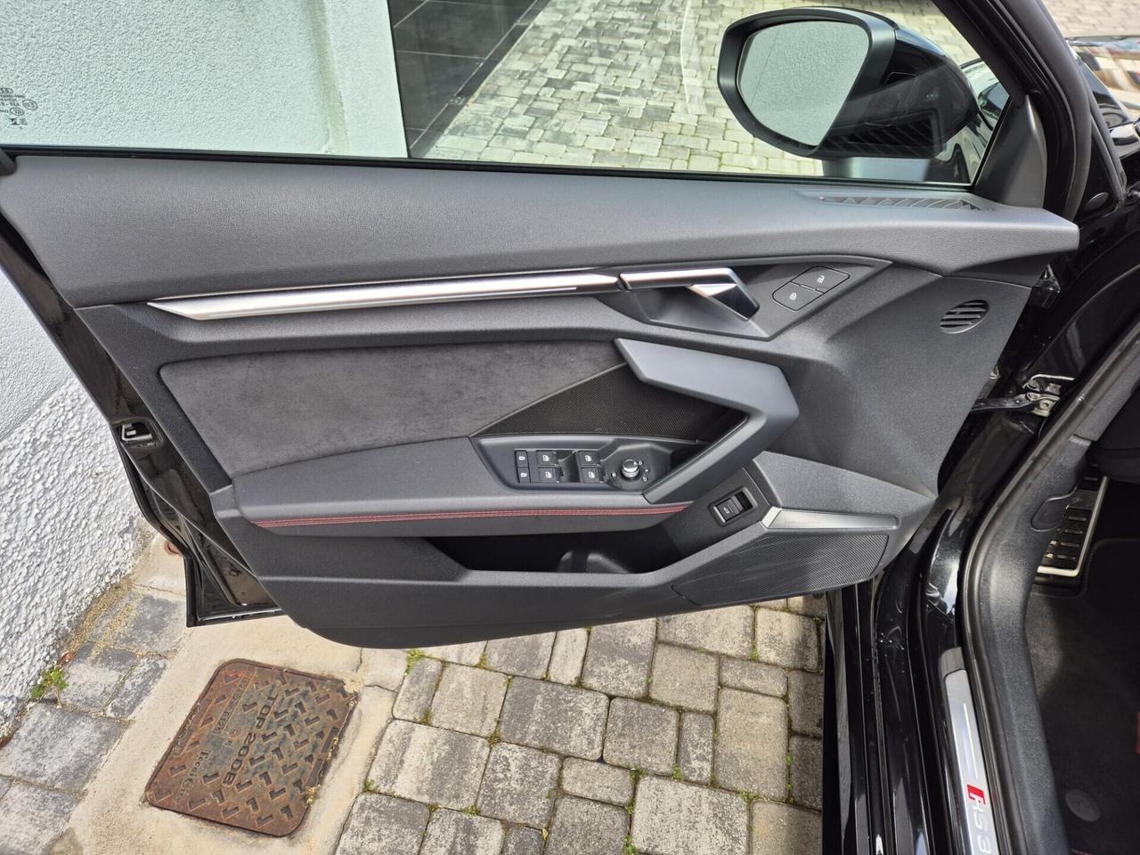 Audi A3 RS 3 SPB TFSI quattro S tronic 400CV