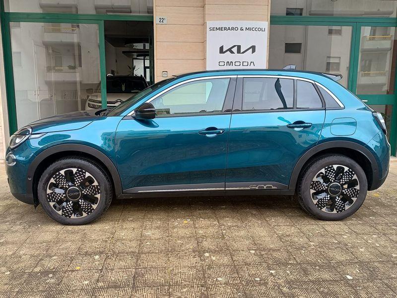 FIAT 600 1.2 hybrid La Prima 110cv auto