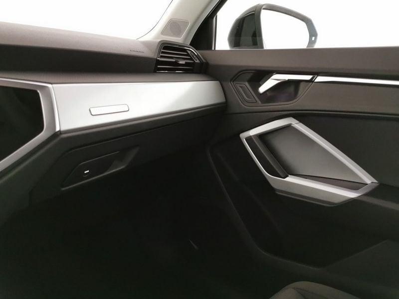 Audi Q3 I 2019 Sportback Sportback 35 2.0 tdi S Line Edition s-tronic