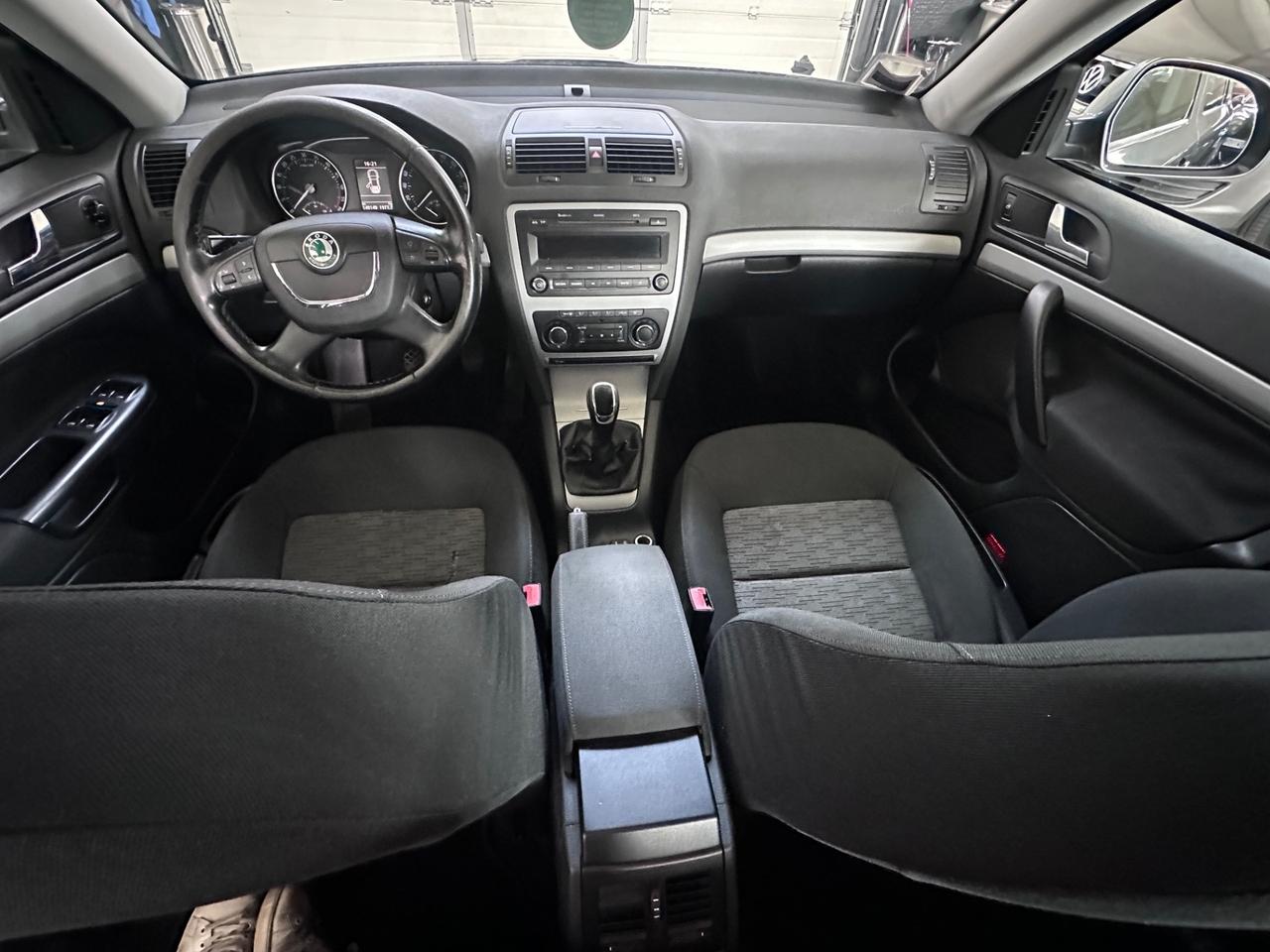 Skoda Octavia 1.6 TDI CR F.AP. Wagon Elegance