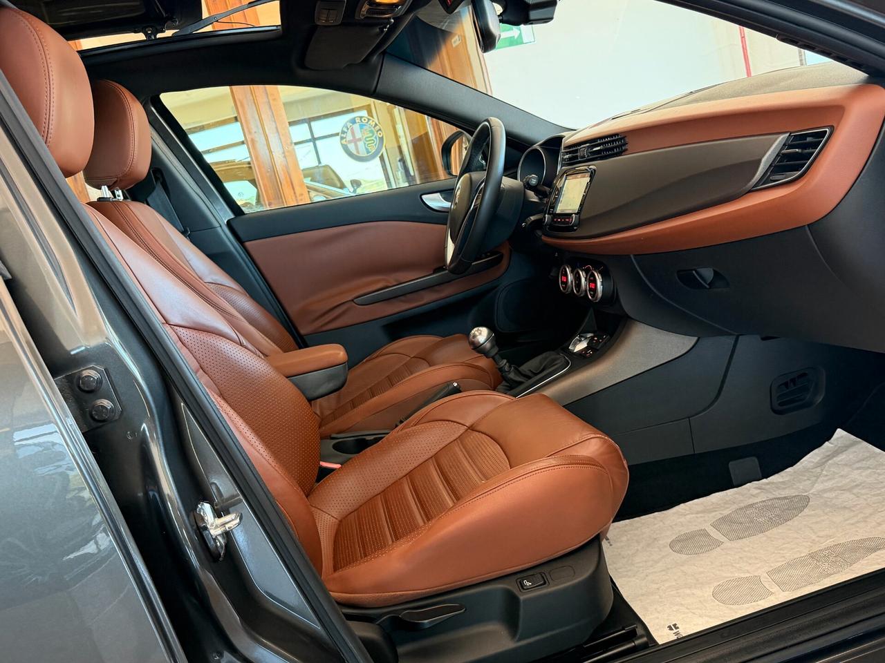 Alfa Romeo Giulietta 2.0 M.JET 150 cv. EXCLUSIVE (Tetto)