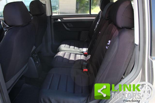 VOLKSWAGEN Touran 1.9 TDI 105CV DPF Highline 7 Posti per Neopatent..