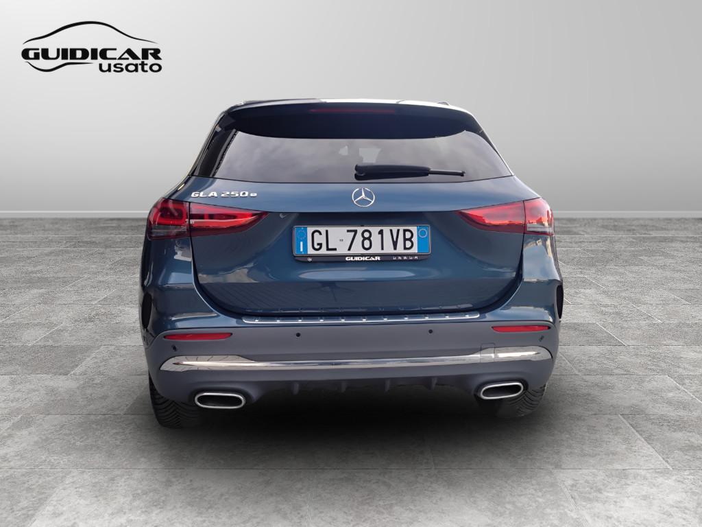 Mercedes-Benz GLA-H247 2020 - GLA 250 e phev (eq-power) Premium auto