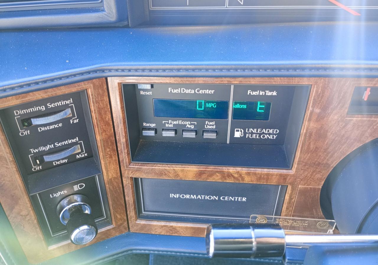 Cadillac Fleetwood 1985 ASI Full Optional