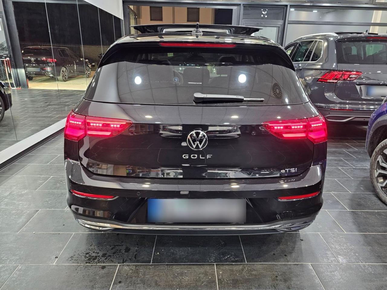 Volkswagen Golf ETSI MOVE LIFE C.16 Tetto Led Matrix Clima3Zone