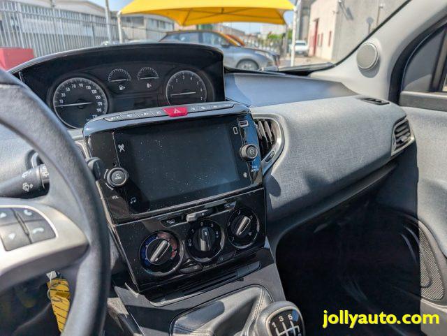 LANCIA Ypsilon 1.0 FireFly 5P S&S Hybrid Gold 5 posti - Ruotino