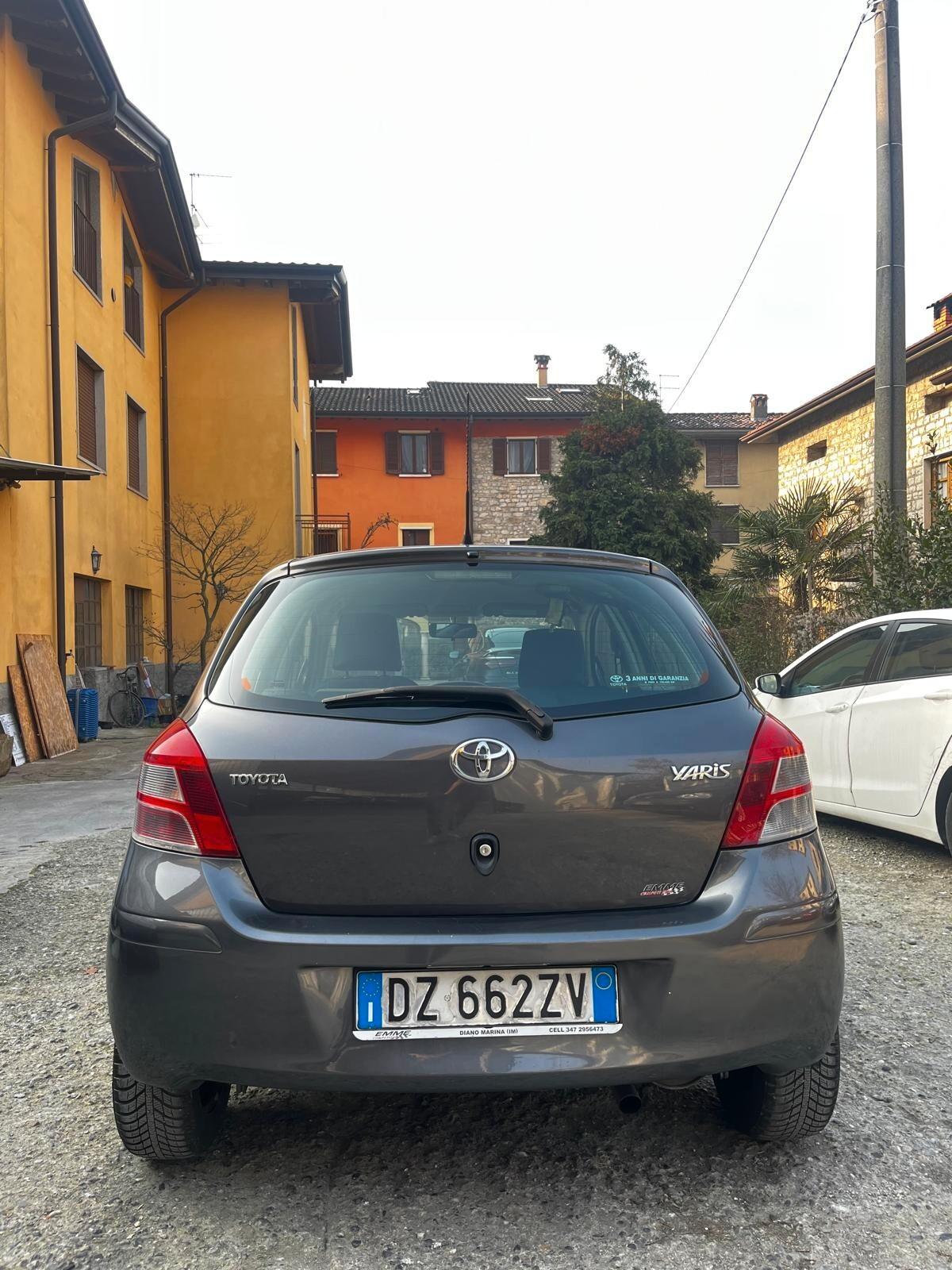 Toyota Yaris 1.0 5 porte Sol