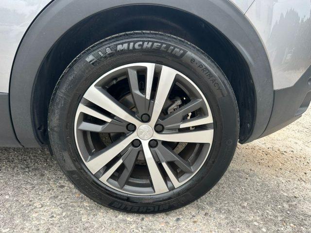 PEUGEOT 3008 4X4 Hybrid4 300 e-EAT8 Allure Pack