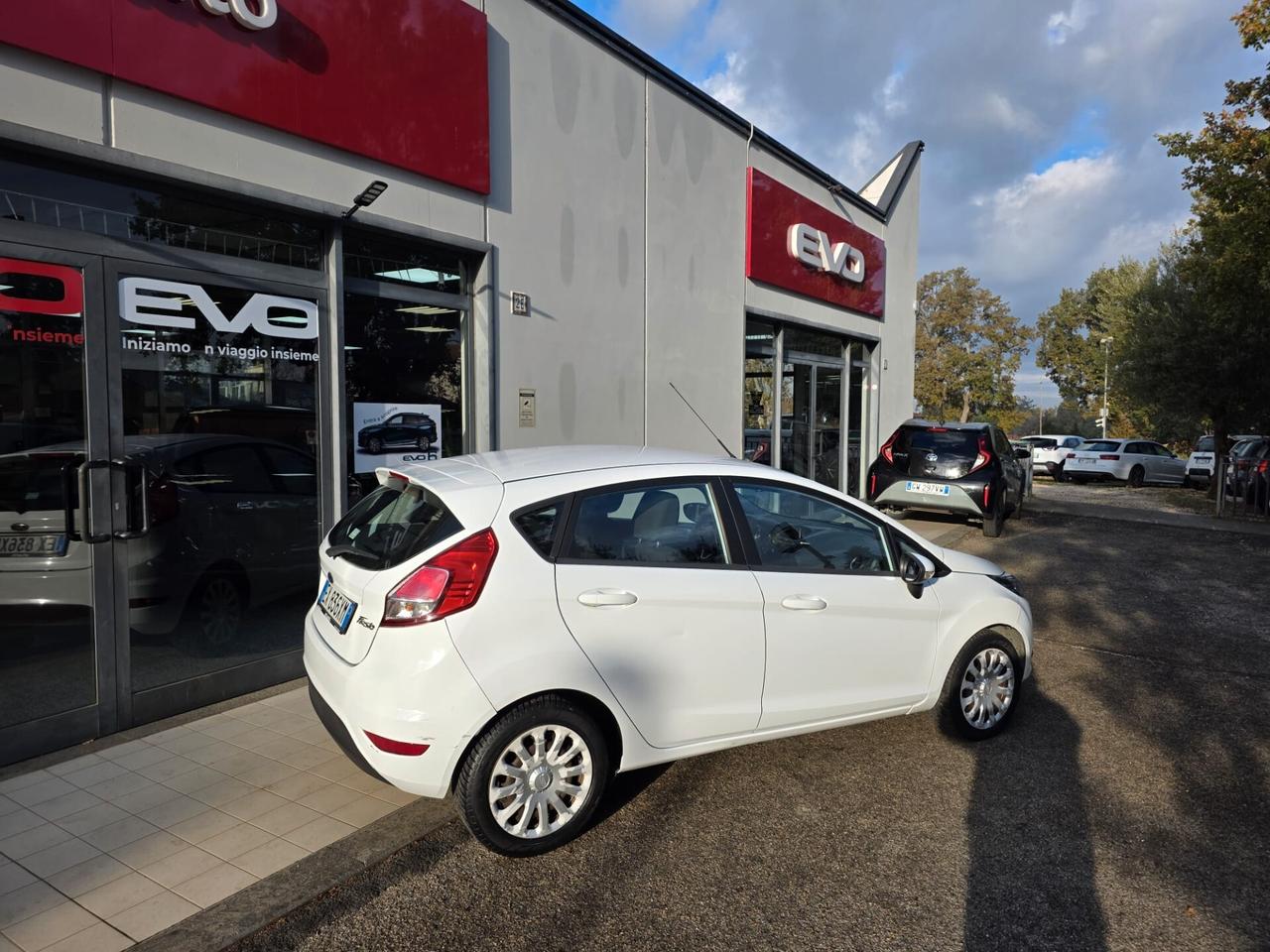 Ford Fiesta 1.5 TDCi 75CV 5 porte Business
