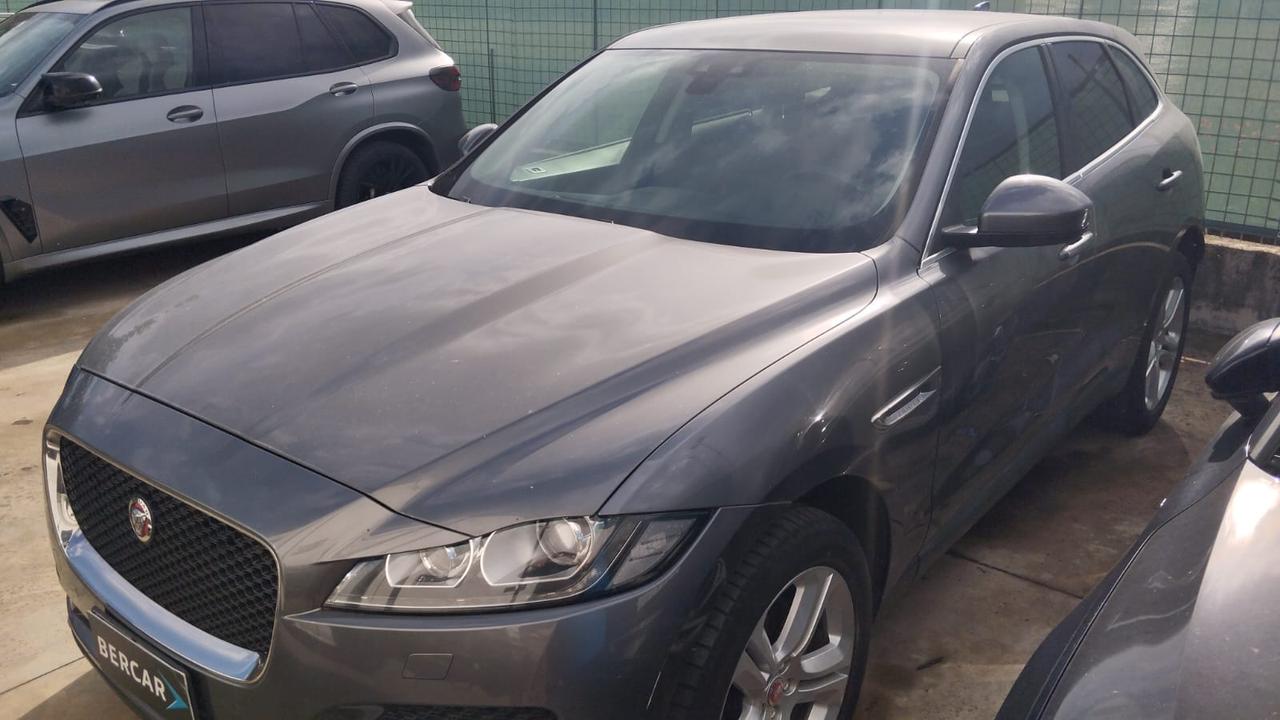 Jaguar F-Pace 2.0d i4 Prestige awd 180cv auto my18