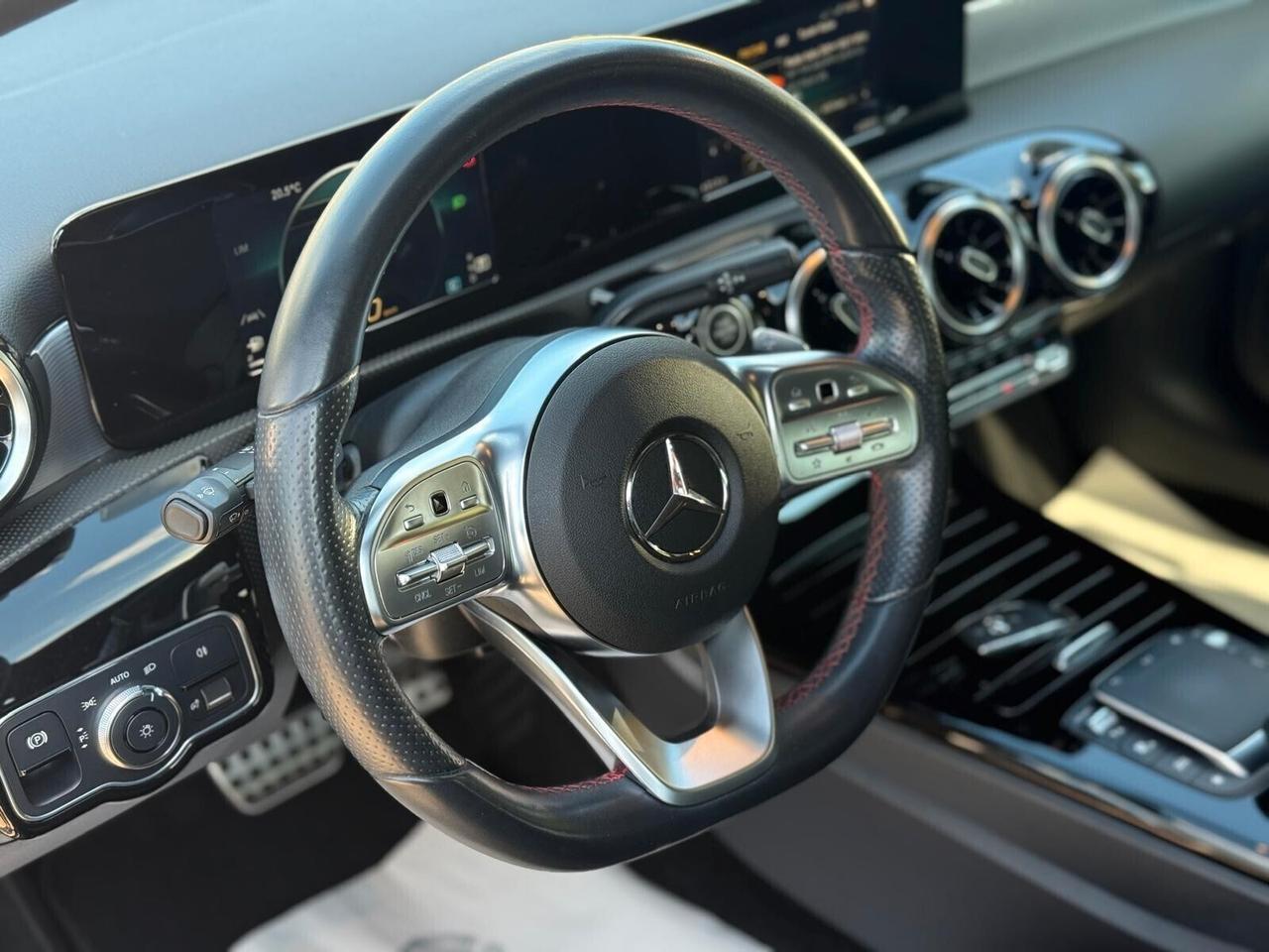 Mercedes-benz A 180 d Automatic Premium Night Edition