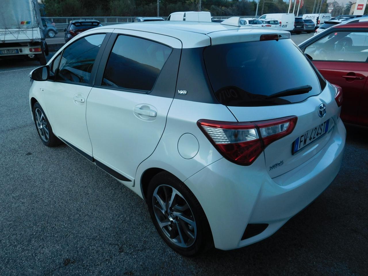 Toyota Yaris 1.5 Hybrid 5pt Y20 73/101cv - OK NEOPAT.