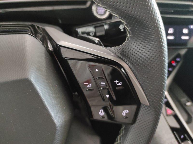 PEUGEOT 3008 3ª serie - 3008 Hybrid 145 e-DCS6 GT