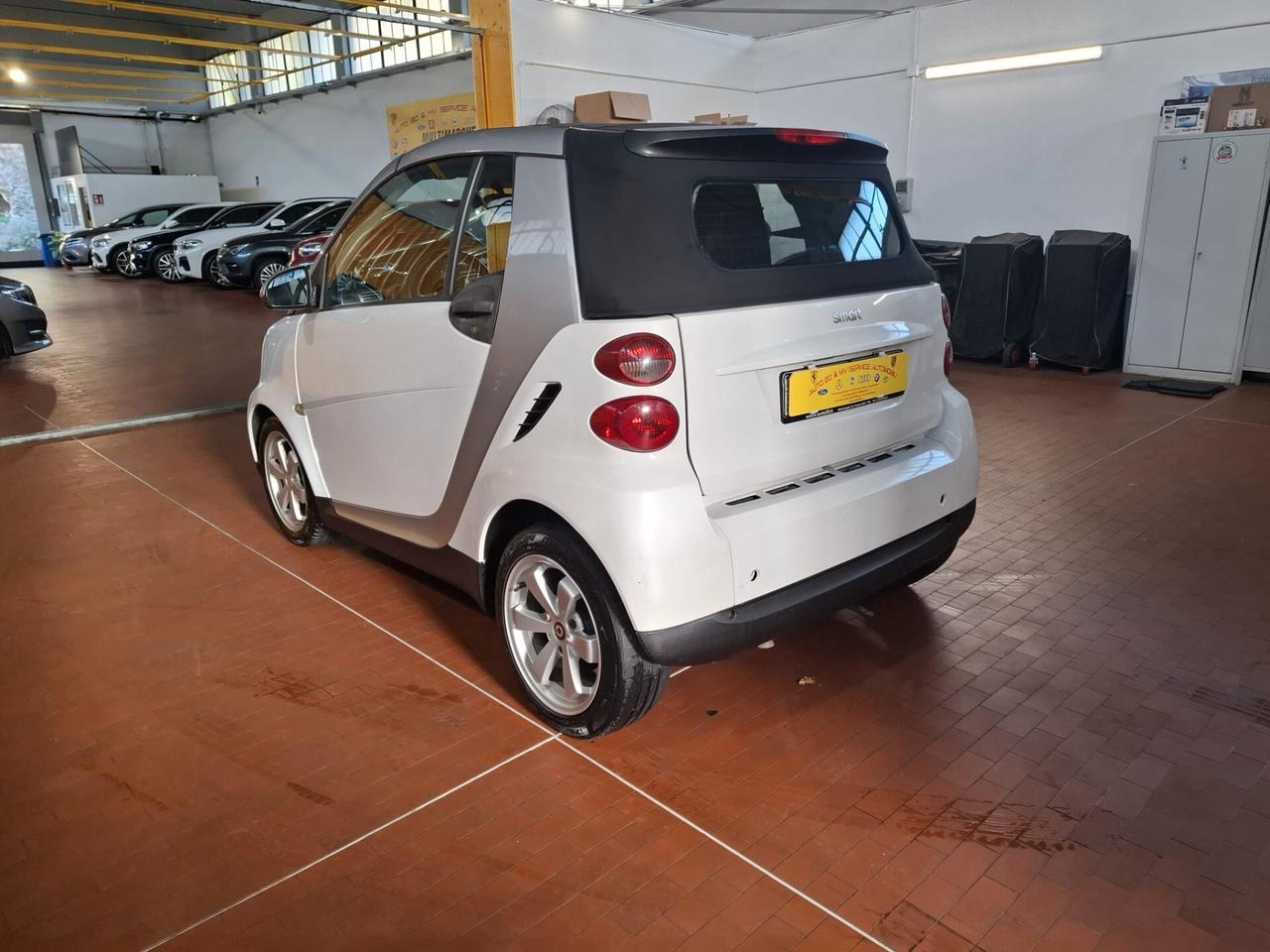 Smart ForTwo 1000 62 kW cabrio pulse