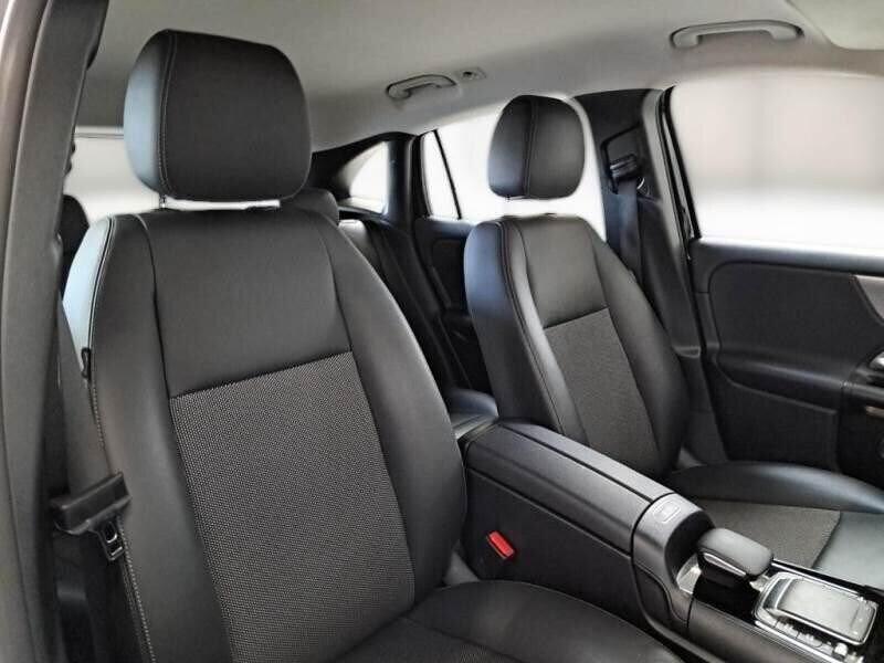 Mercedes-Benz GLA GLA 200 d Automatic Business