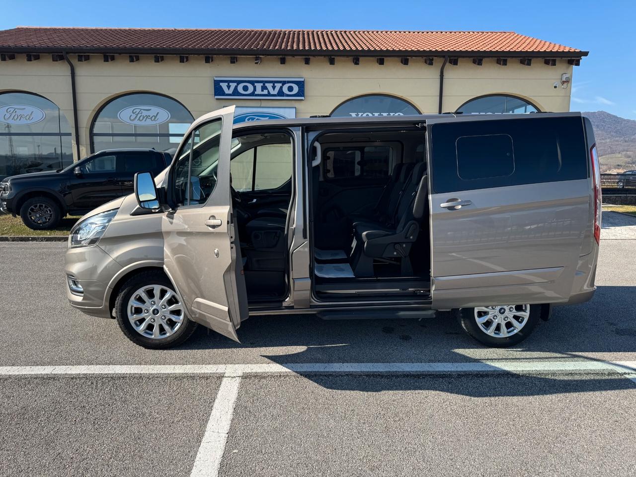 Ford Tourneo Custom Tit 2.0EcoBlue-Hybrid 130CV 8p.