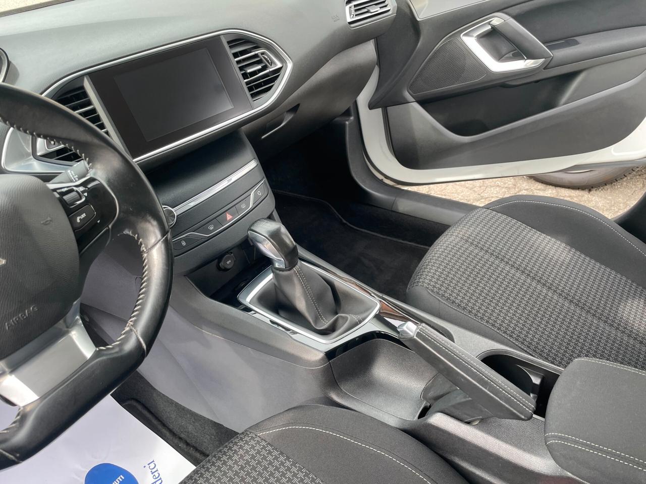 Peugeot 308 BlueHDi 100 S&S SW Business IVA ESPOSTA