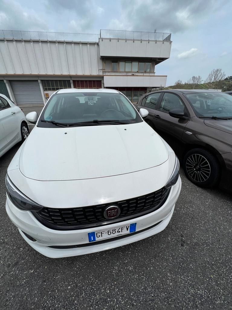 Fiat Tipo 1.4 95 CV 5 porte HATCHBACK LOUNGE BENZINA