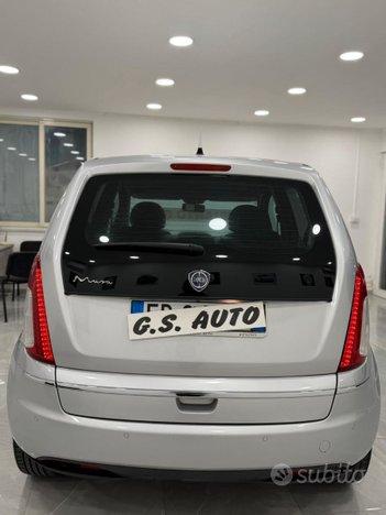 Lancia Musa Ecochic GPL 2011