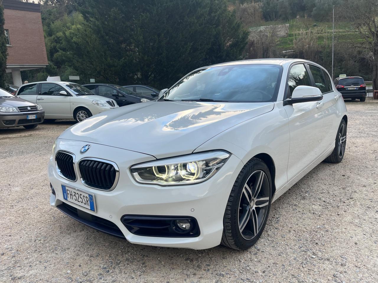 Bmw 118 118d 5p. Urban