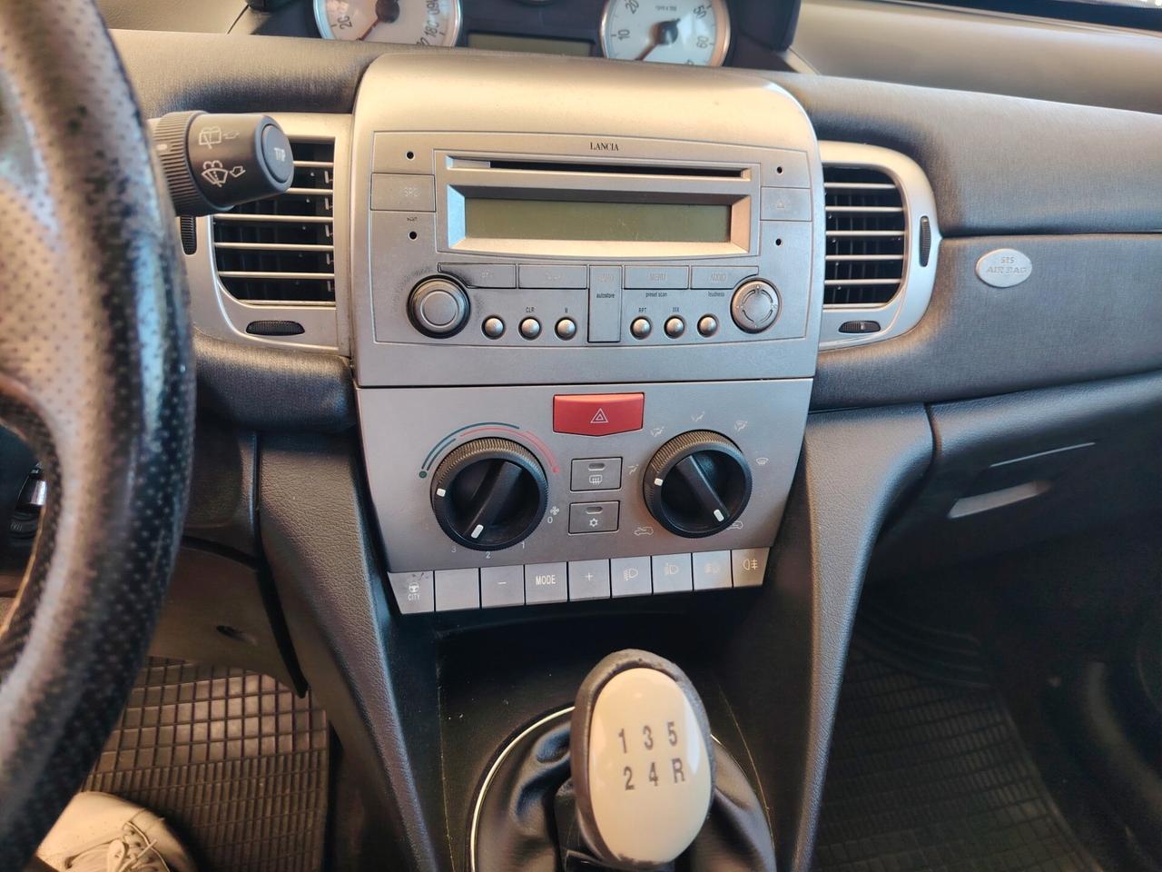 Lancia Ypsilon 1.2 fire Momo Design benzina + gpl