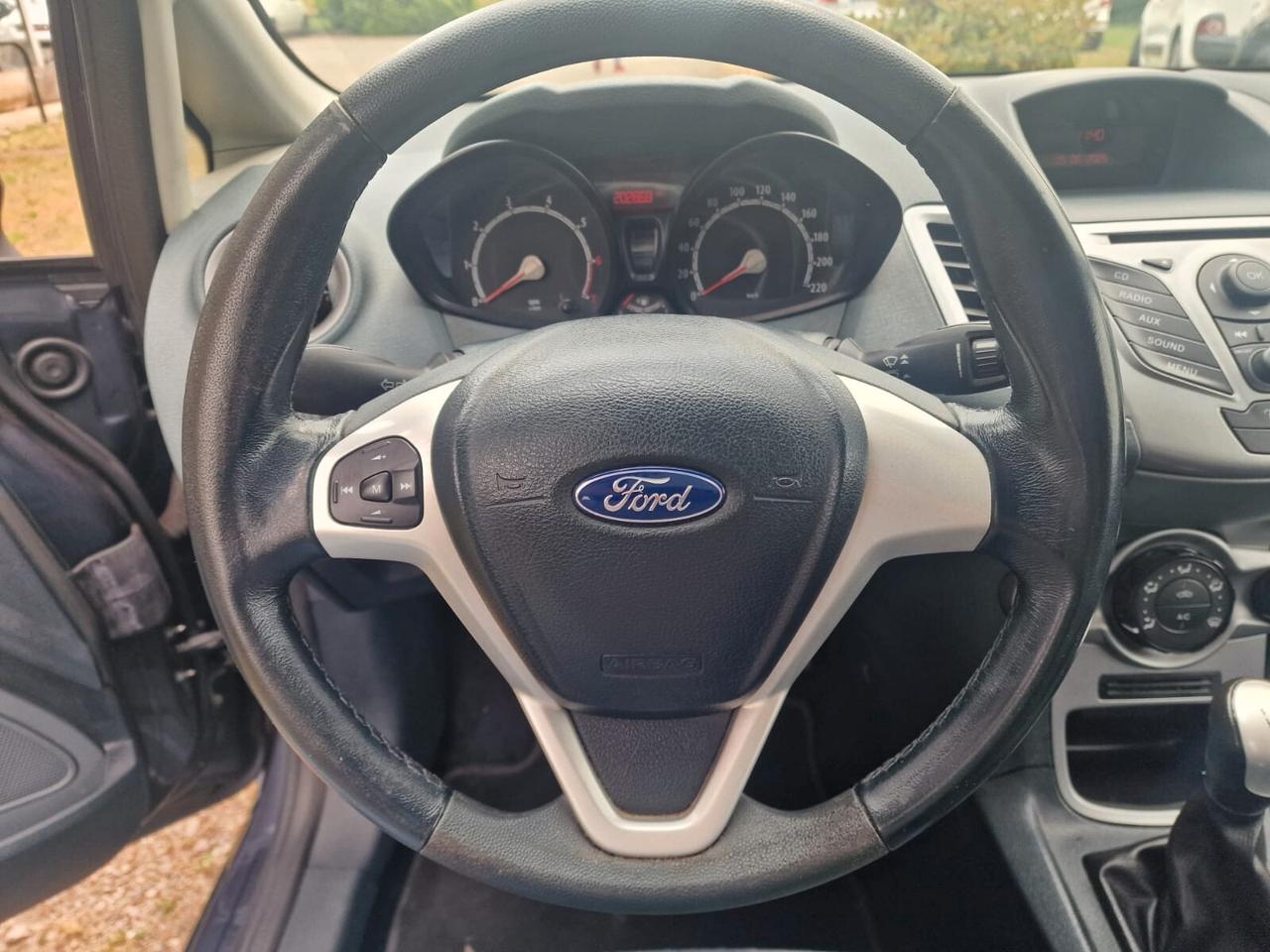 Ford Fiesta 1.2 82CV ADATTA NEOPATENTATI
