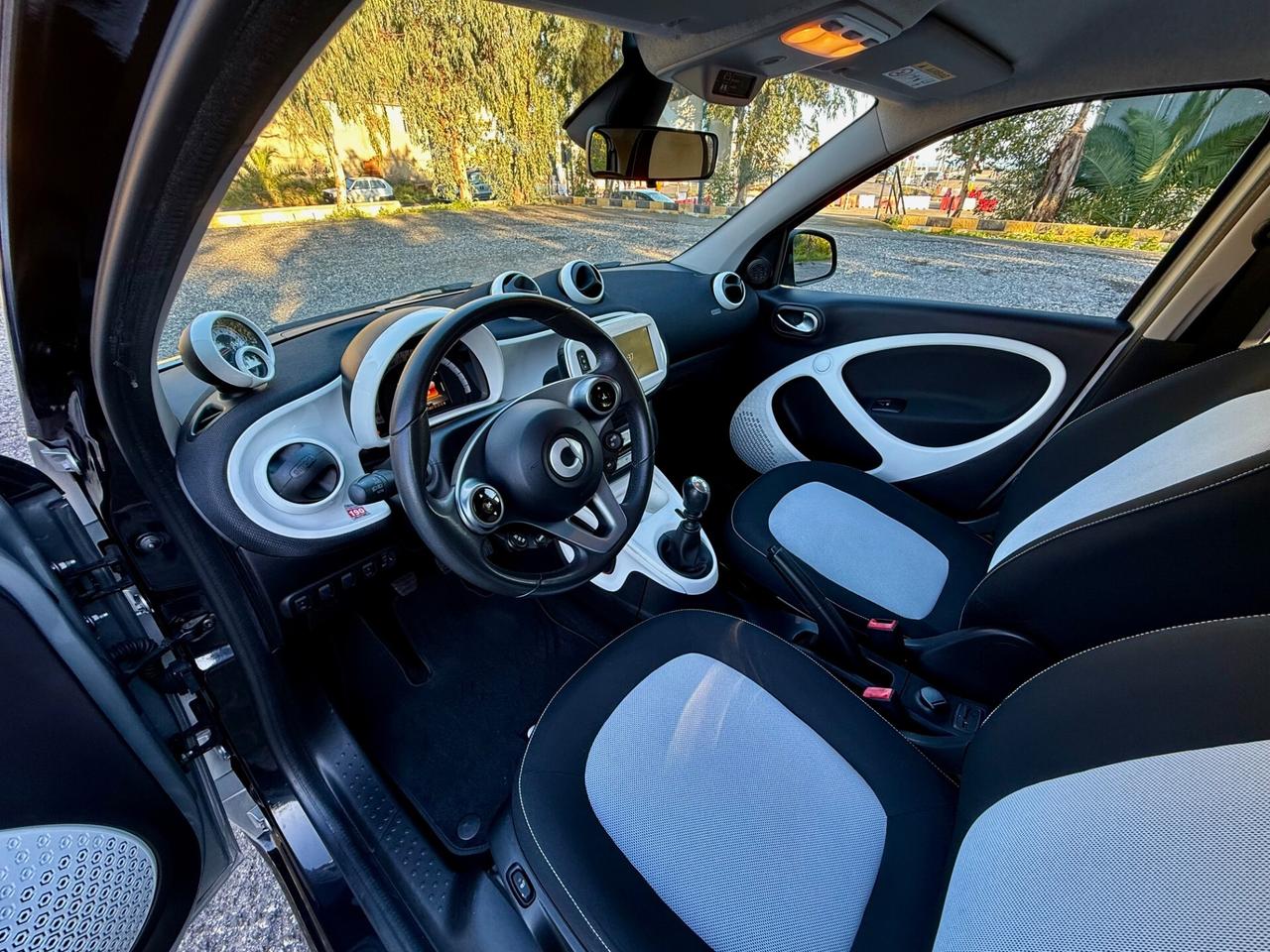 SMART FORFOUR 70 1.0 PASSION