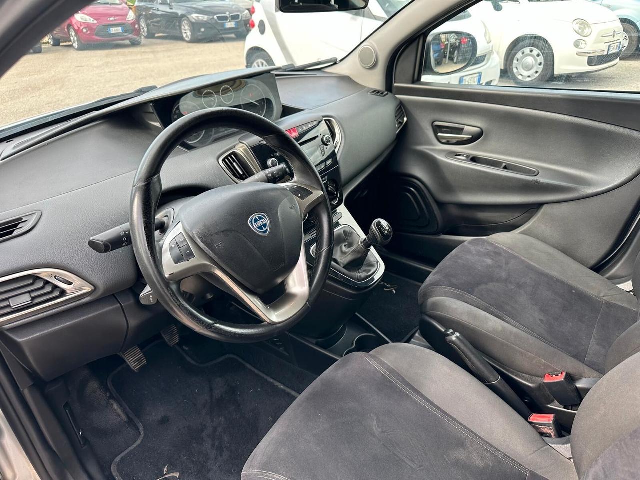 Lancia Ypsilon 1.3 MJT