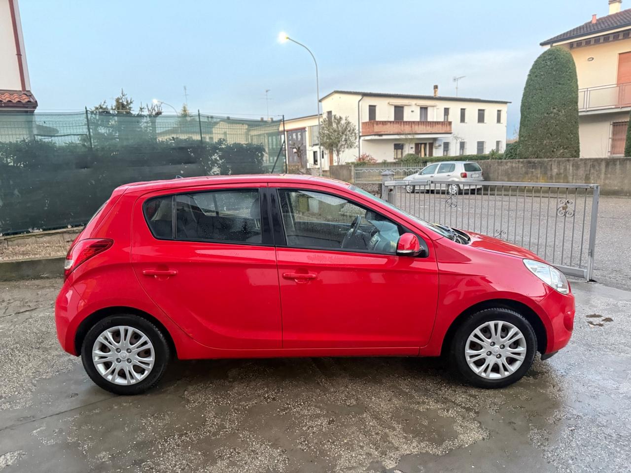 Hyundai i20 1.2 5p. Neopatentati no blocchi 2012