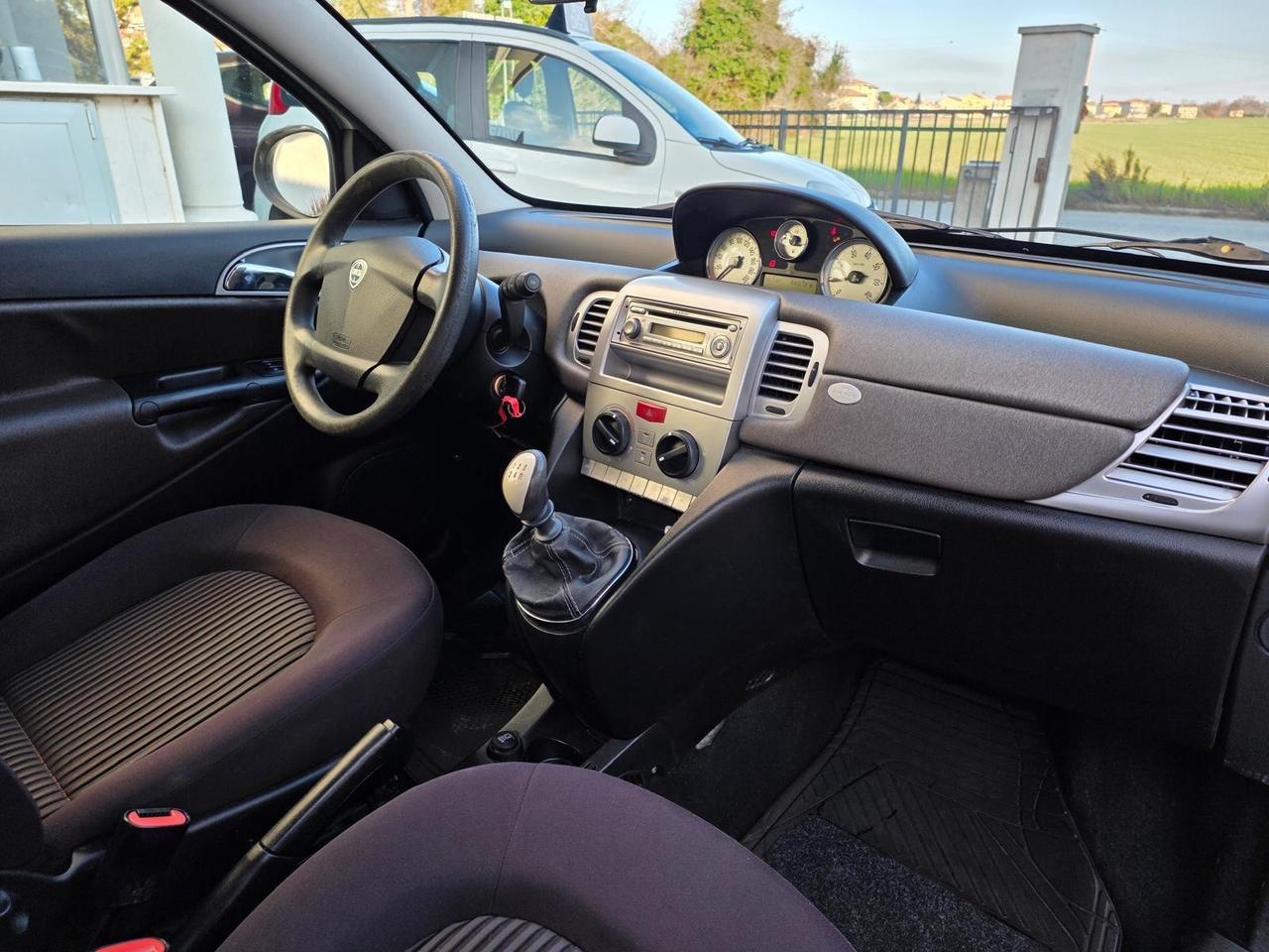 Lancia Ypsilon 1.2 Benzina