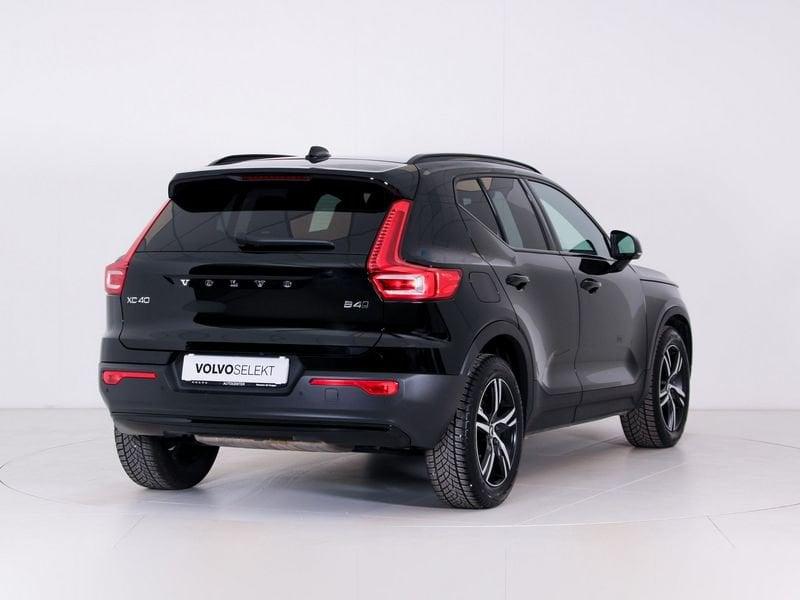 Volvo XC40 XC40 B4 197CV AWD AUT R DESIGN