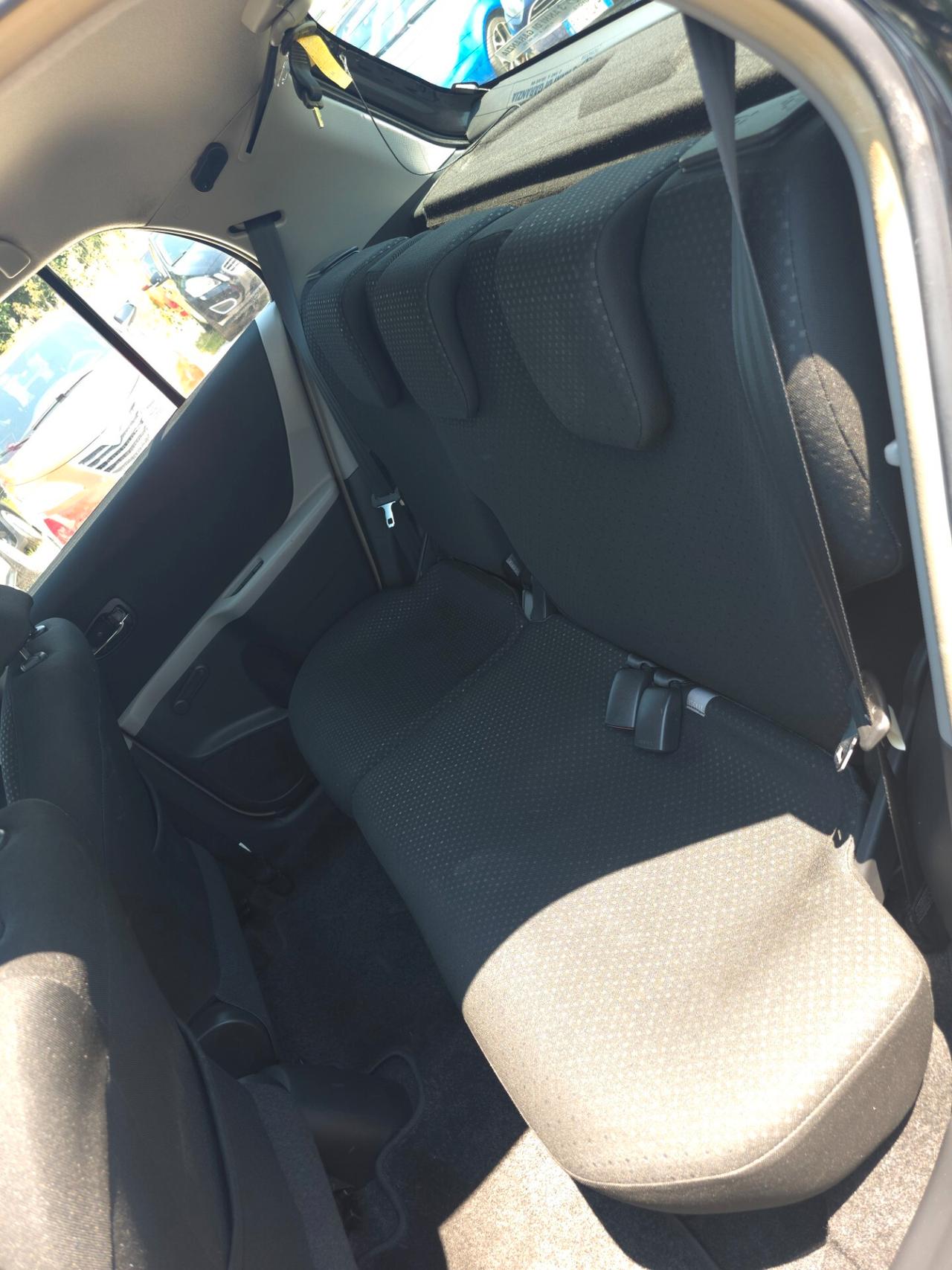 Toyota Yaris 1.3 5 porte Sol