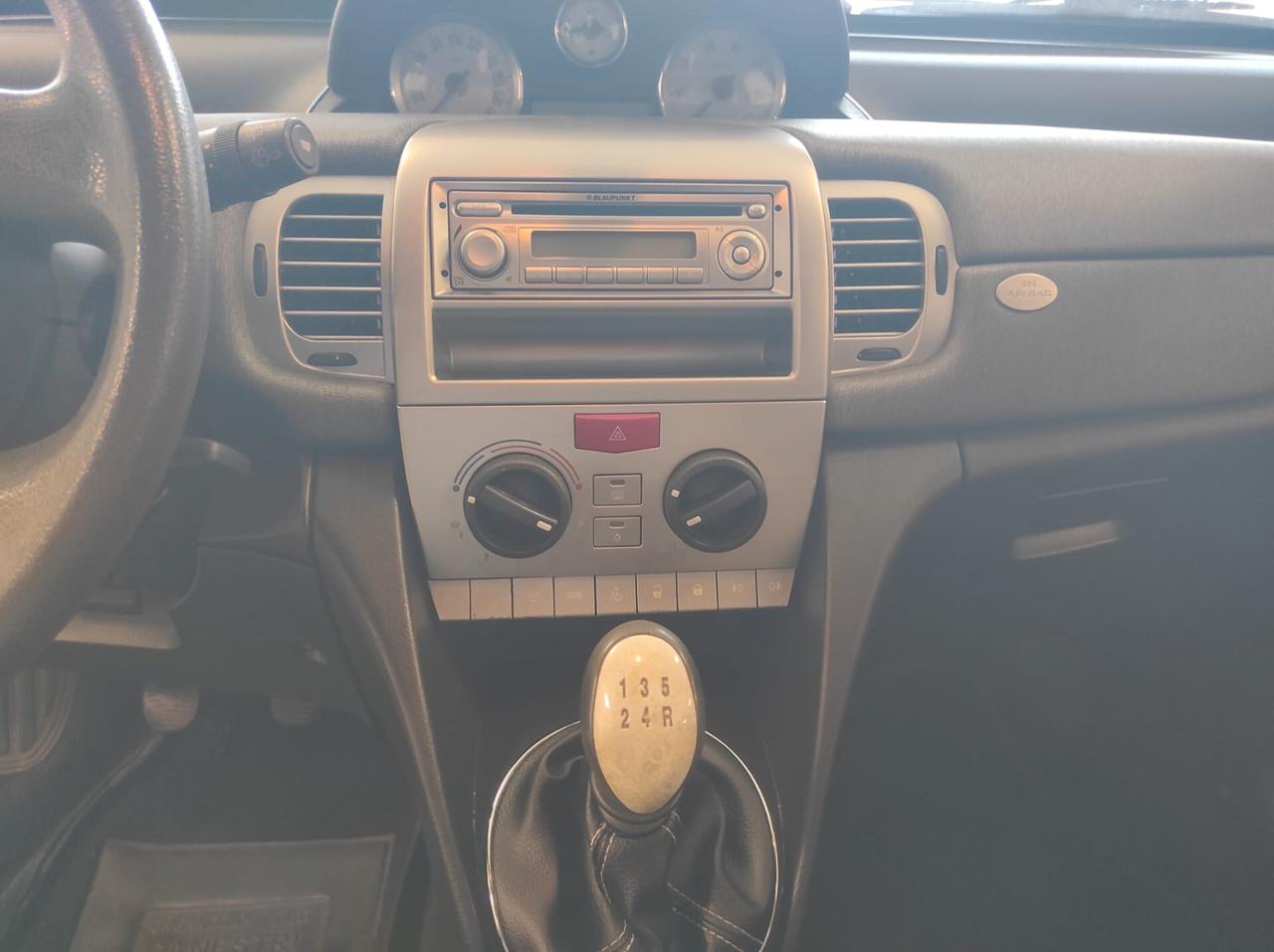 Lancia Ypsilon 1.2 Oro Giallo