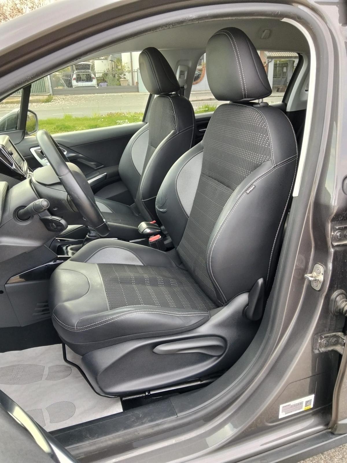 Peugeot 2008 BlueHDi 100 GT Line*Navi*Camera*Pelle*Euro6