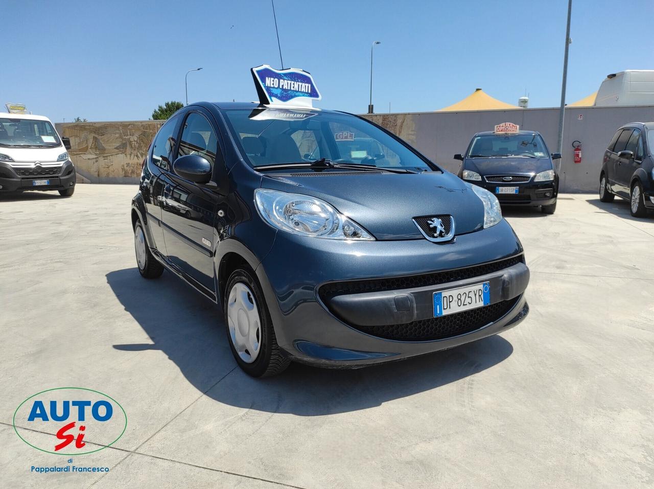 Peugeot 107 1.0 Benzina - 68cv NEOPATENTATI
