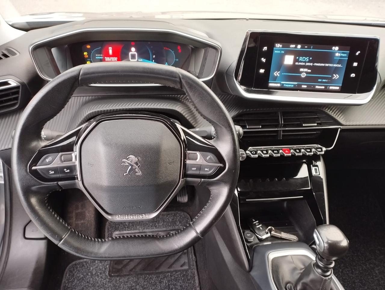 Peugeot 2008 PureTech 100 S&S Allure Navi Pack