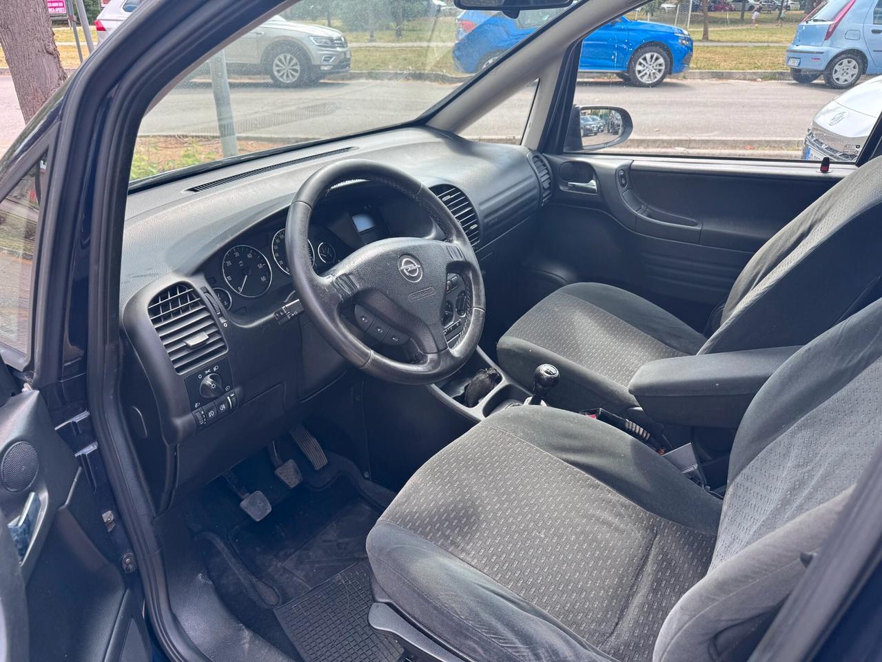 Opel Zafira 2.2 16V DTI cat Elegance