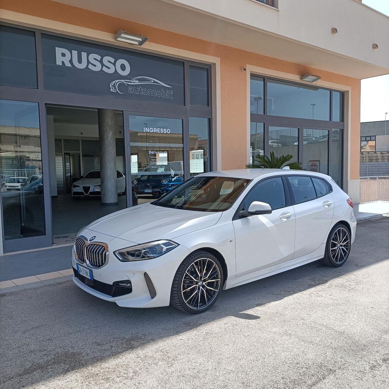 Bmw 118 118d 5p. Msport